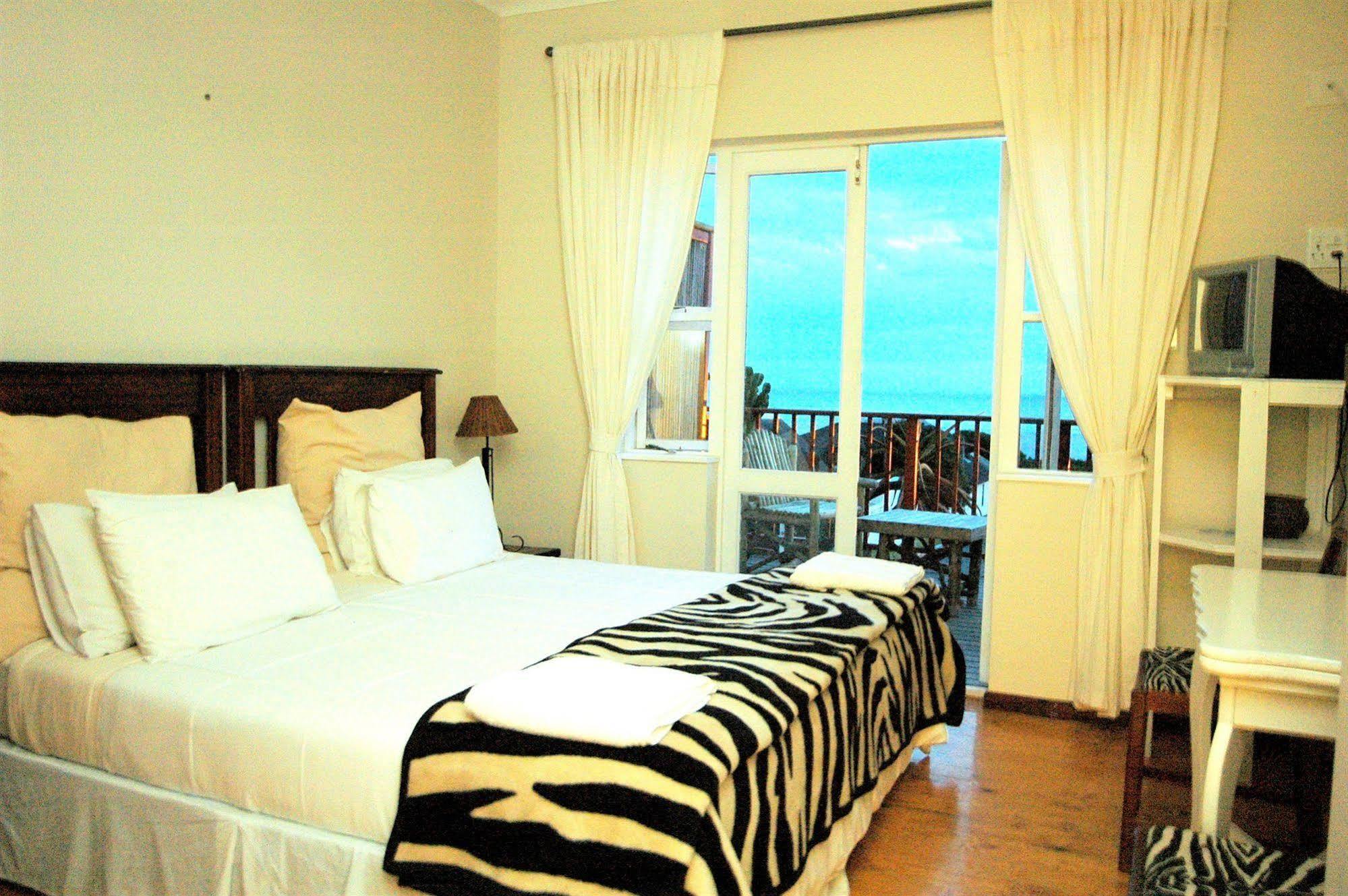 Baleens Hotel Hermanus Bagian luar foto