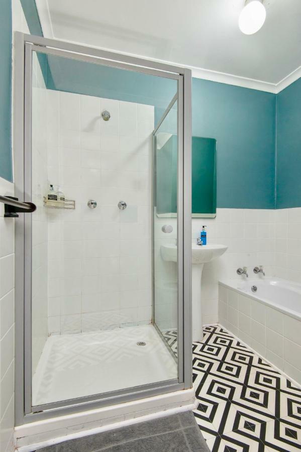 Baleens Hotel Hermanus Bagian luar foto